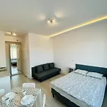 Center Warsaw- Smolna Apartment